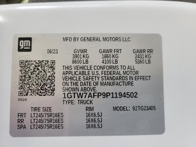 2023 GMC Savana Cargo 2500 Vehicle Photo in APPLETON, WI 54914-4656
