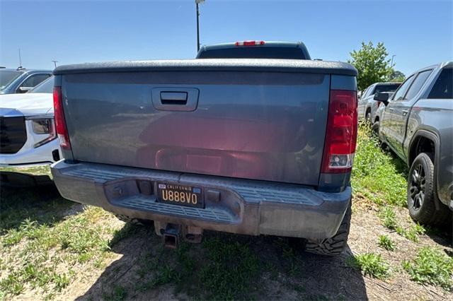 2011 GMC Sierra 2500 HD Vehicle Photo in ELK GROVE, CA 95757-8703