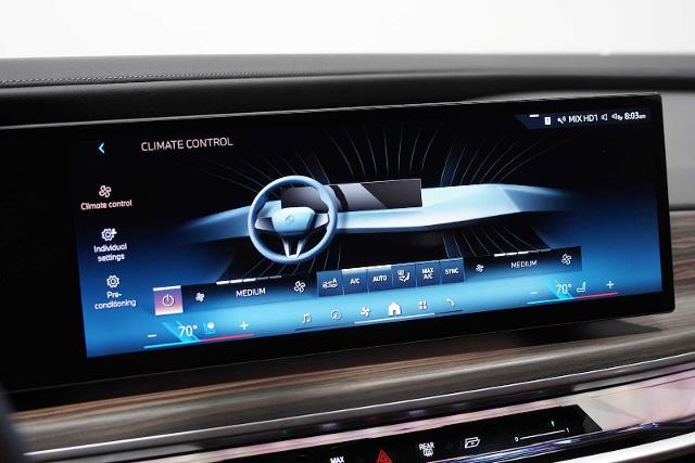 2023 BMW 740i Vehicle Photo in GRAPEVINE, TX 76051