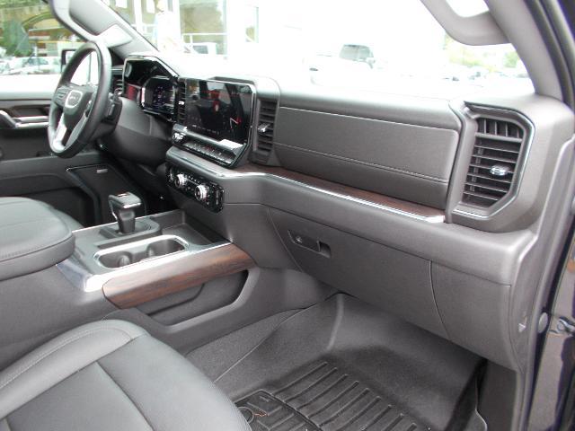 2023 GMC Sierra 1500 Vehicle Photo in LOWELL, MA 01852-4336