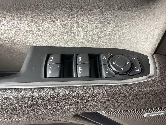 2025 GMC Sierra 1500 Vehicle Photo in GILBERT, AZ 85297-0402