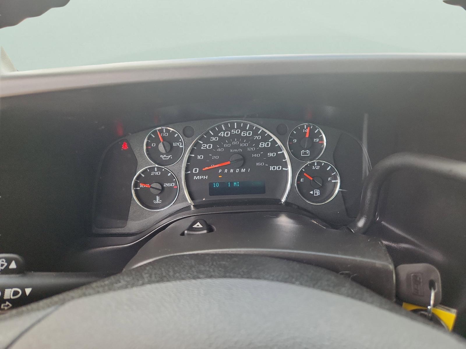2022 Chevrolet Express Cutaway 3500 Vehicle Photo in GEORGETOWN, TX 78626-7508