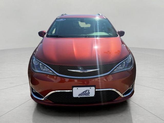 2018 Chrysler Pacifica Vehicle Photo in Kaukauna, WI 54130