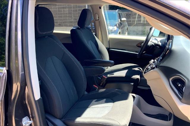 2023 Chrysler Voyager Vehicle Photo in Kansas City, MO 64114