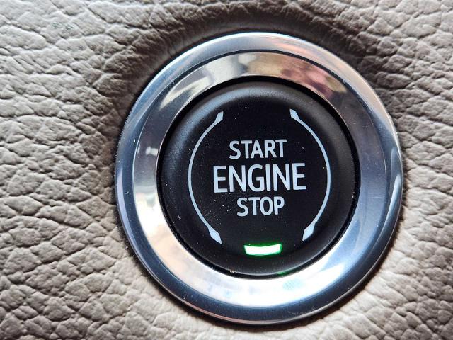 2023 GMC Yukon Vehicle Photo in DENTON, TX 76210-9321