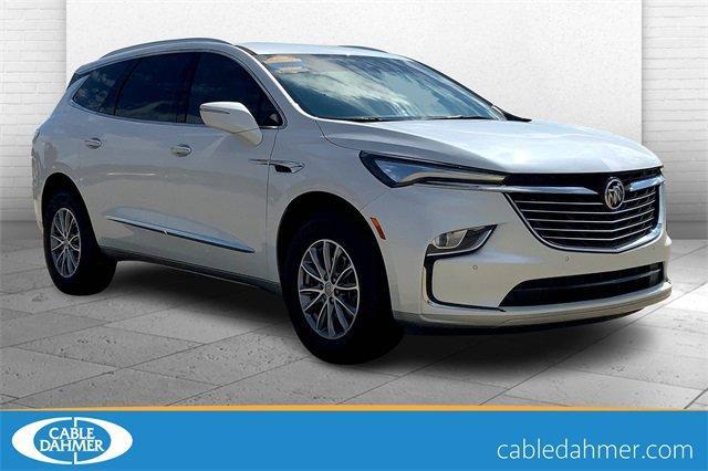 2023 Buick Enclave Vehicle Photo in TOPEKA, KS 66609-0000
