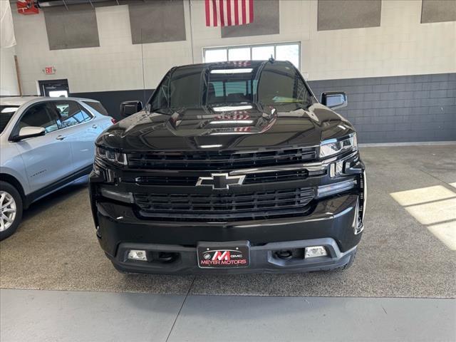 Used 2021 Chevrolet Silverado 1500 RST with VIN 3GCUYEED9MG202484 for sale in Plymouth, WI