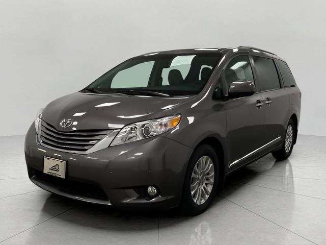 2016 Toyota Sienna Vehicle Photo in Appleton, WI 54913