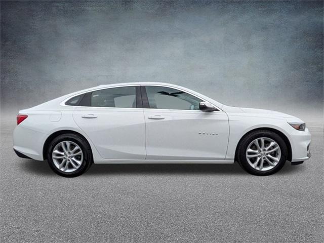 Used 2017 Chevrolet Malibu 1LT with VIN 1G1ZE5ST7HF271104 for sale in Fox Lake, IL