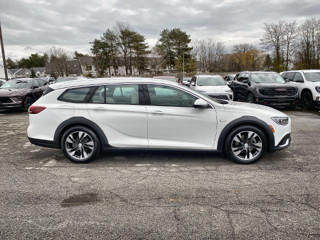 2018 Buick Regal TourX Vehicle Photo in WILLIAMSVILLE, NY 14221-2883