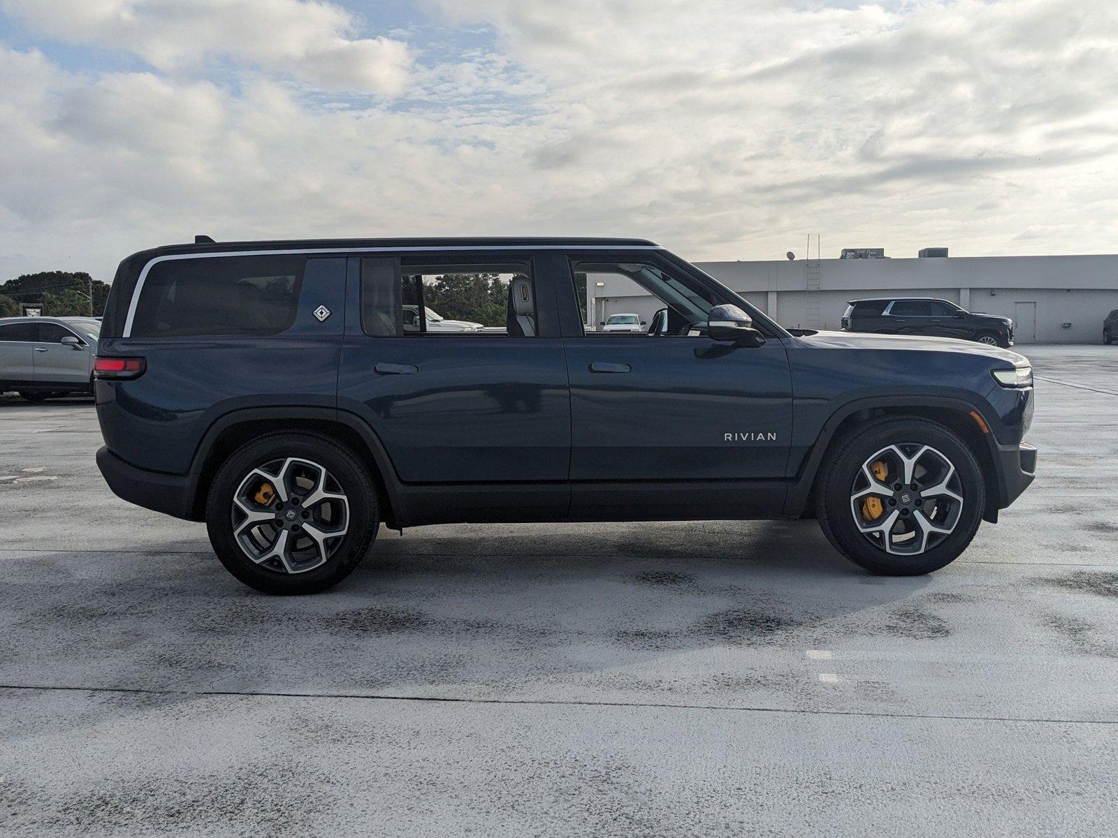 2023 Rivian R1S Vehicle Photo in WEST PALM BEACH, FL 33407-3296