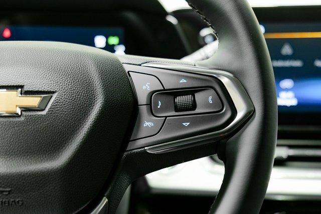 2025 Chevrolet Trax Vehicle Photo in EVERETT, WA 98203-5662