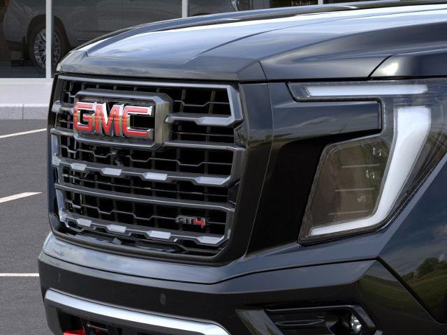 2025 GMC Yukon XL Vehicle Photo in MEDINA, OH 44256-9631