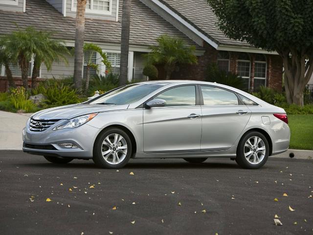 2011 Hyundai Sonata Vehicle Photo in MEDINA, OH 44256-9631