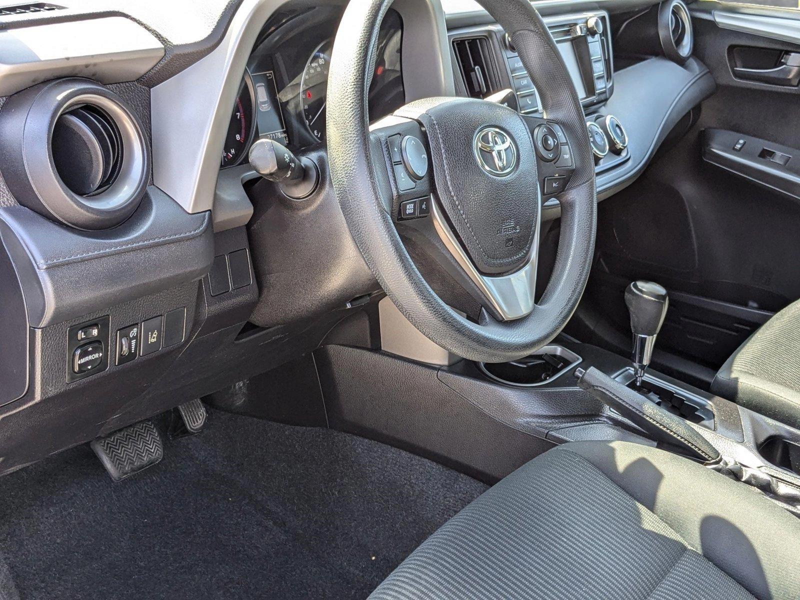 2018 Toyota RAV4 Vehicle Photo in Miami, FL 33015