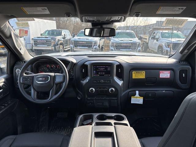 2025 GMC Sierra 3500 HD Chassis Cab Vehicle Photo in MEDINA, OH 44256-9631