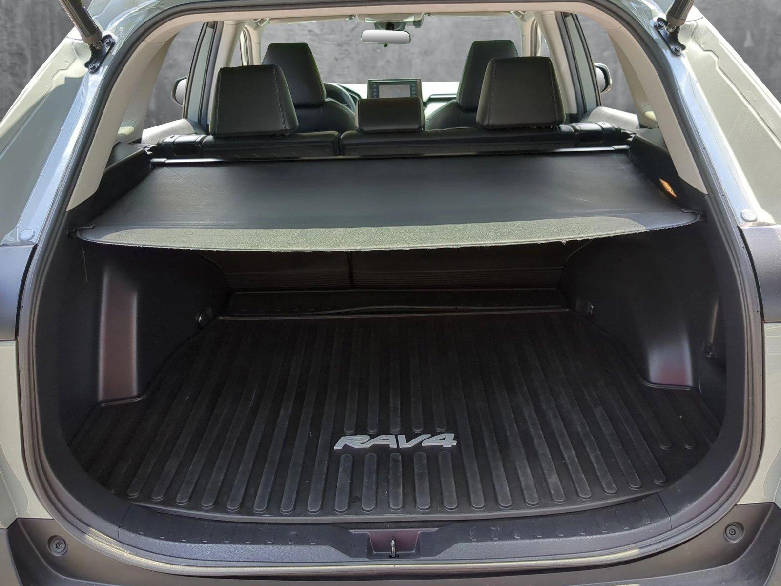2020 Toyota RAV4 Vehicle Photo in West Palm Beach, FL 33417