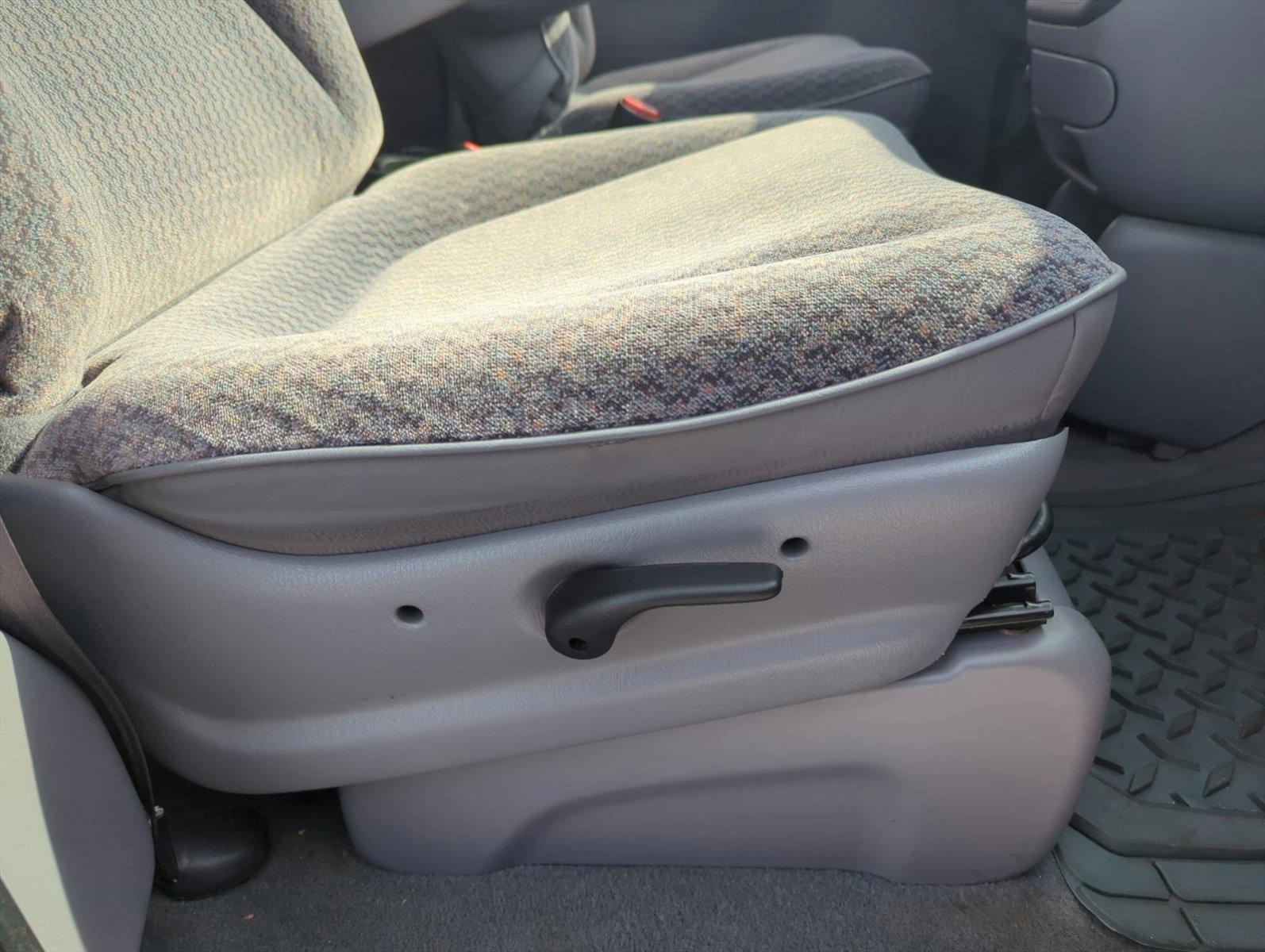 2000 Dodge Caravan Vehicle Photo in Ft. Myers, FL 33907