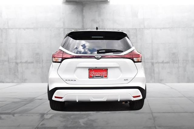 2024 Nissan Kicks Vehicle Photo in Ballwin, MO 63011