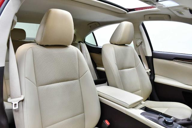 2016 Lexus ES 350 Vehicle Photo in DALLAS, TX 75235
