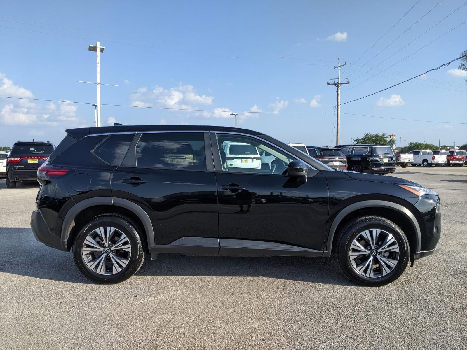 2023 Nissan Rogue Vehicle Photo in Seguin, TX 78155