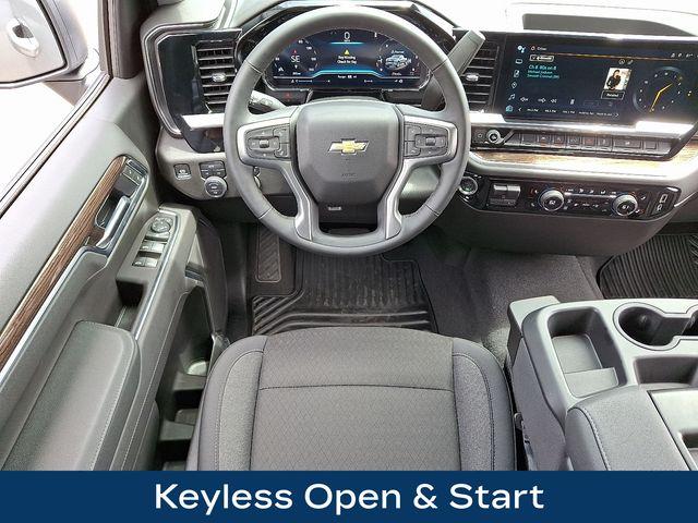 2025 Chevrolet Silverado 1500 Vehicle Photo in DANBURY, CT 06810-5034