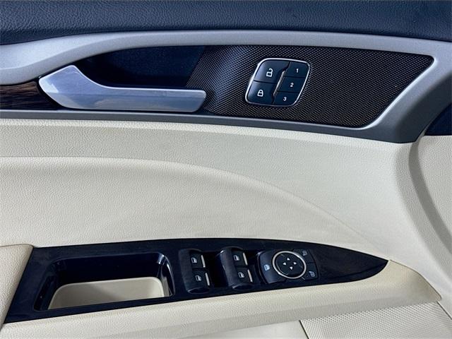 2014 Ford Fusion Vehicle Photo in Everett, WA 98204