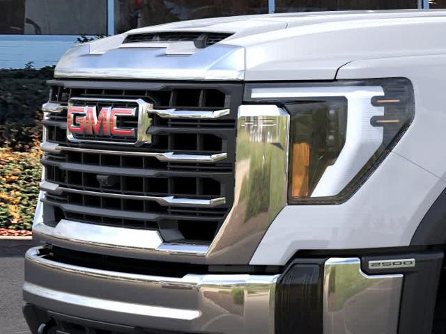 2025 GMC Sierra 2500 HD Vehicle Photo in ZELIENOPLE, PA 16063-2910
