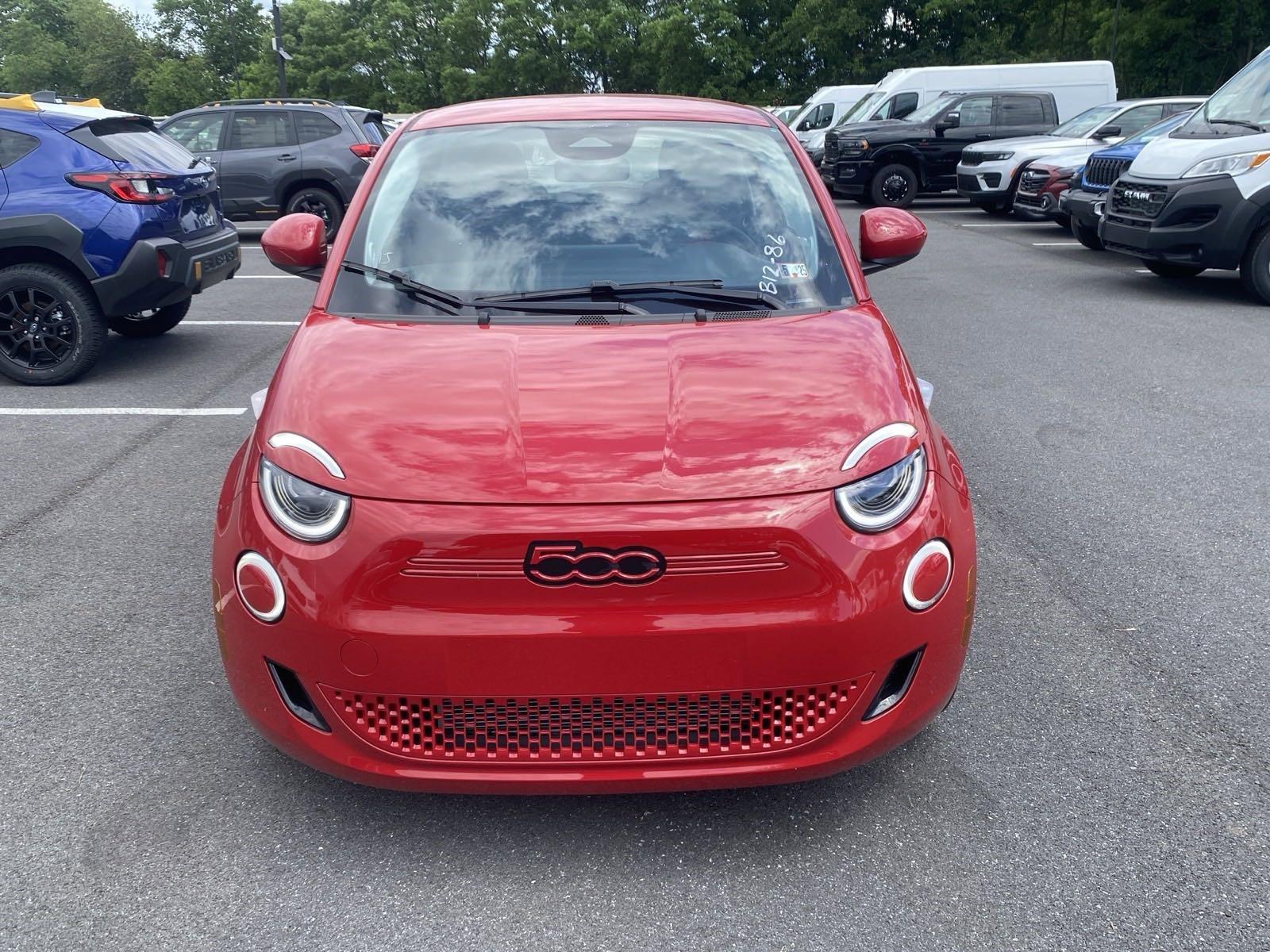 2024 FIAT 500e Vehicle Photo in Mechanicsburg, PA 17050-1707