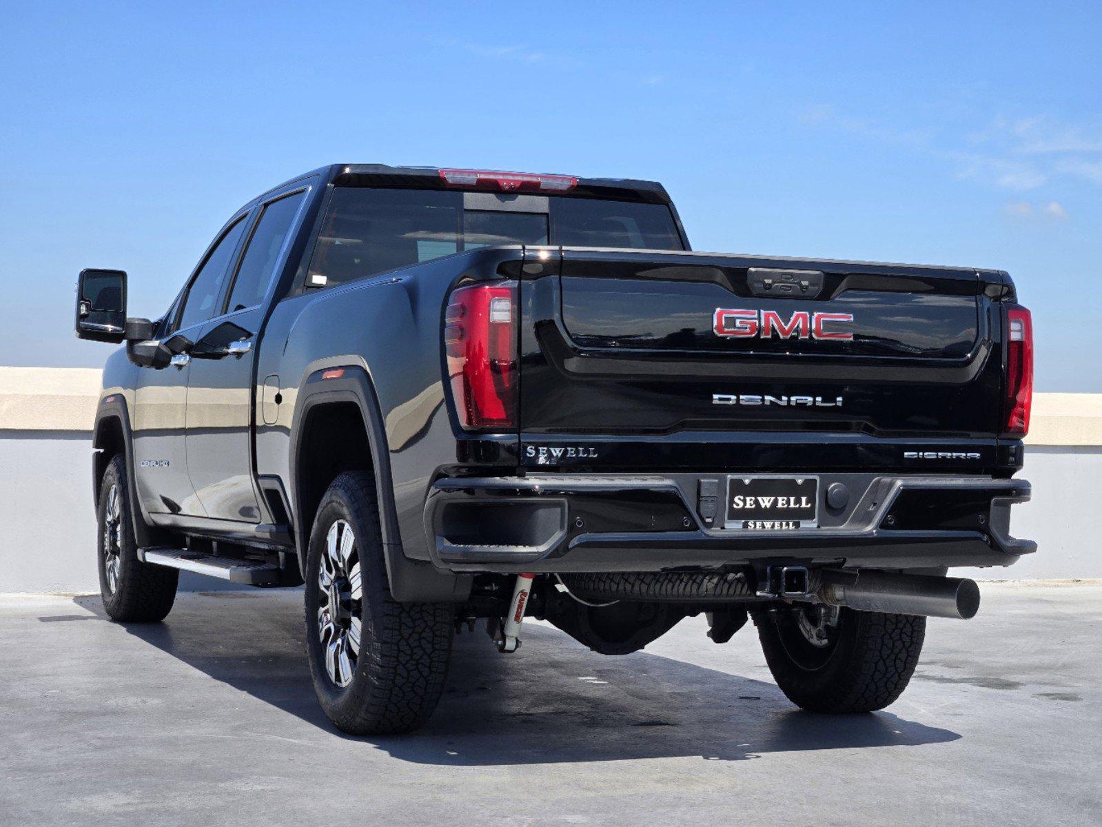 2024 GMC Sierra 2500 HD Vehicle Photo in DALLAS, TX 75209-3016