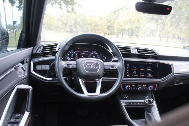 2022 Audi Q3 Vehicle Photo in HOUSTON, TX 77090