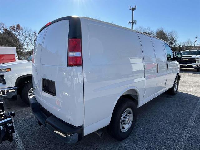 2025 Chevrolet Express Cargo 2500 Vehicle Photo in ALCOA, TN 37701-3235