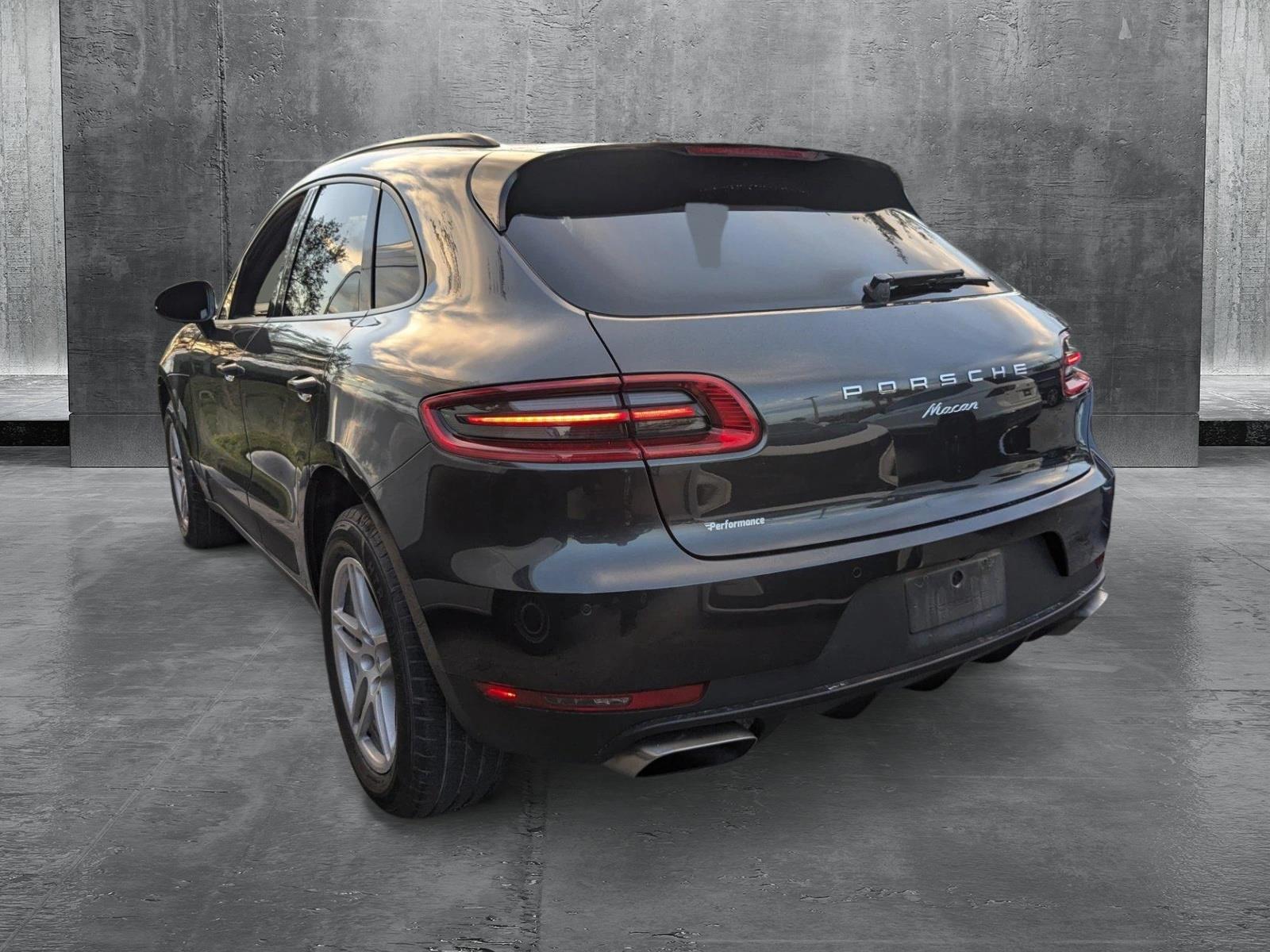 2018 Porsche Macan Vehicle Photo in Miami, FL 33169