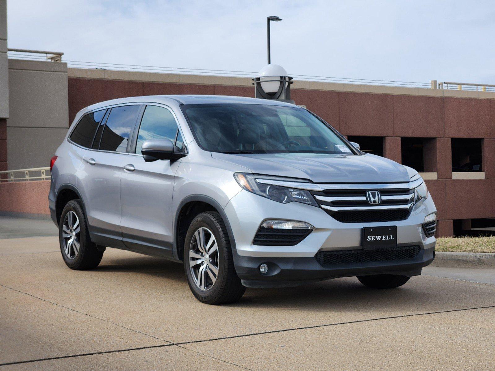 2017 Honda Pilot Vehicle Photo in PLANO, TX 75024