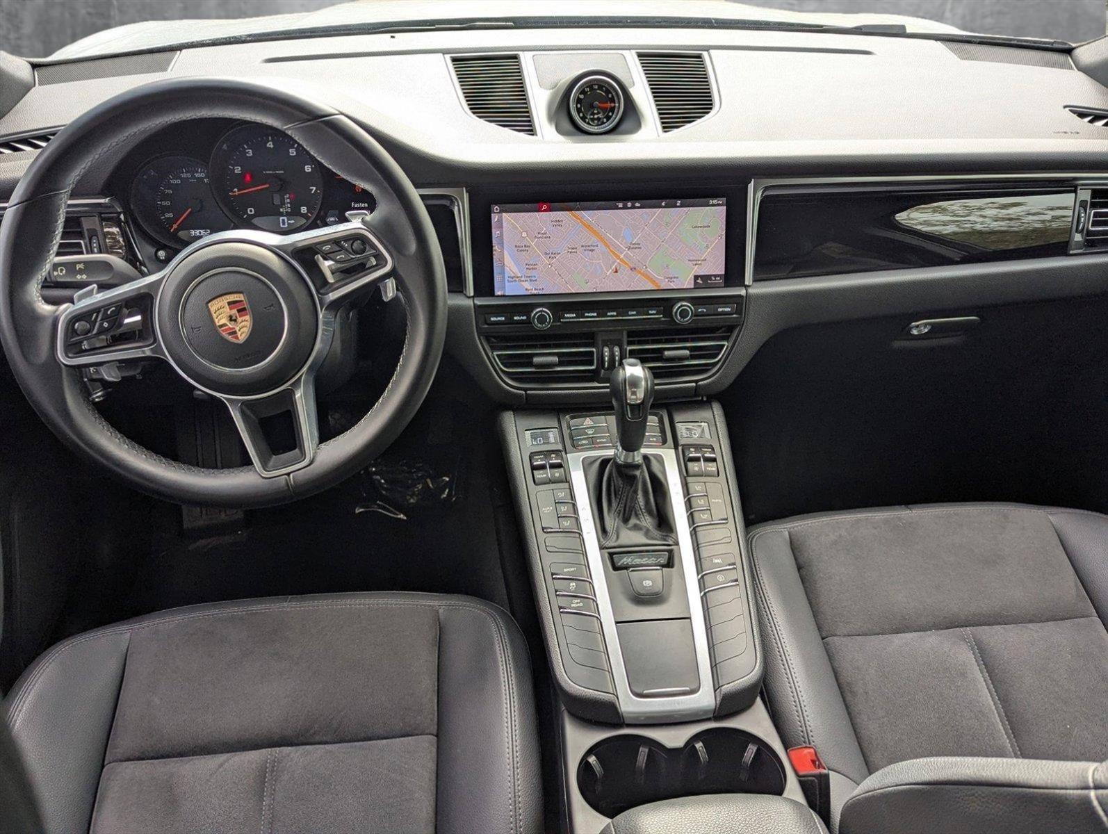 2020 Porsche Macan Vehicle Photo in Delray Beach, FL 33444