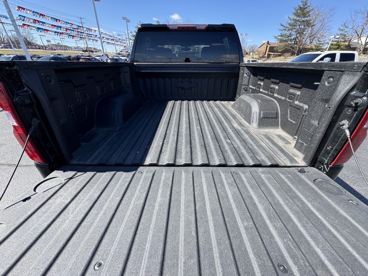 2019 Chevrolet Silverado 1500 Vehicle Photo in BOONVILLE, IN 47601-9633