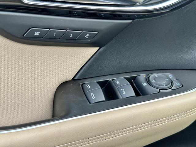 2025 Buick Envision Vehicle Photo in COLUMBIA, MO 65203-3903