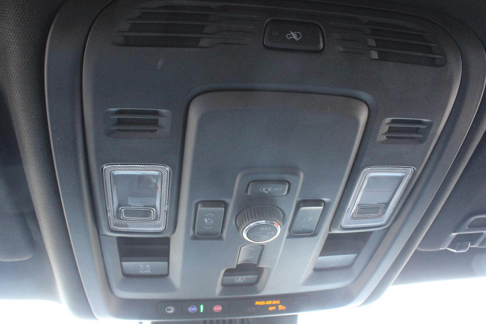 2025 GMC Yukon XL Vehicle Photo in AURORA, CO 80012-4011