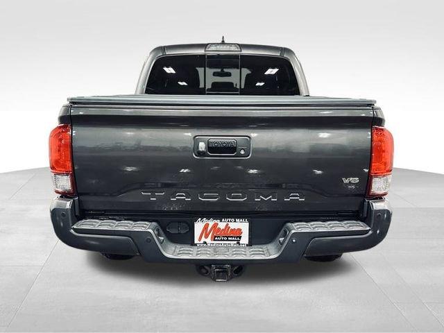 2017 Toyota Tacoma Vehicle Photo in MEDINA, OH 44256-9631