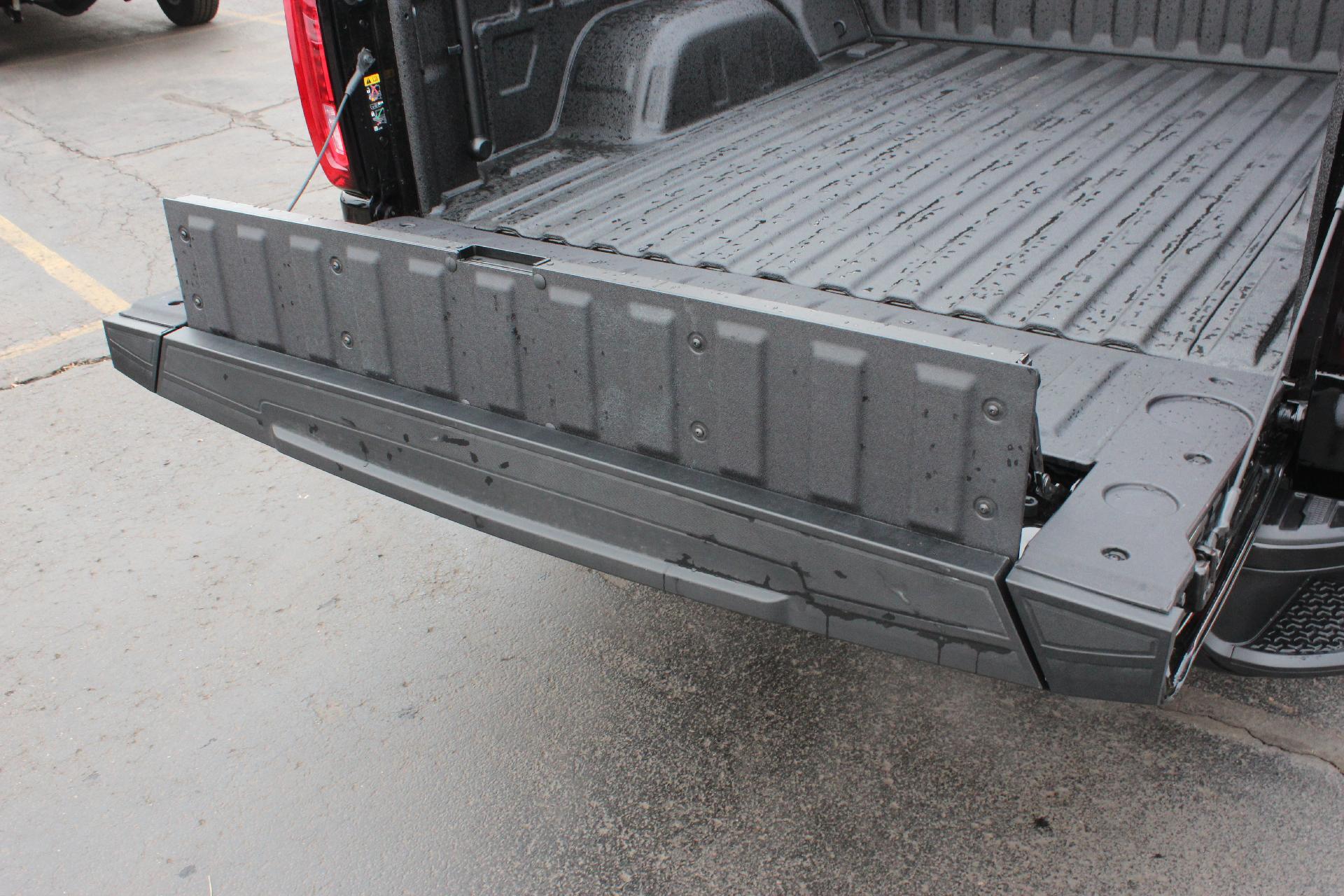 2025 GMC Sierra 1500 Vehicle Photo in AURORA, CO 80012-4011