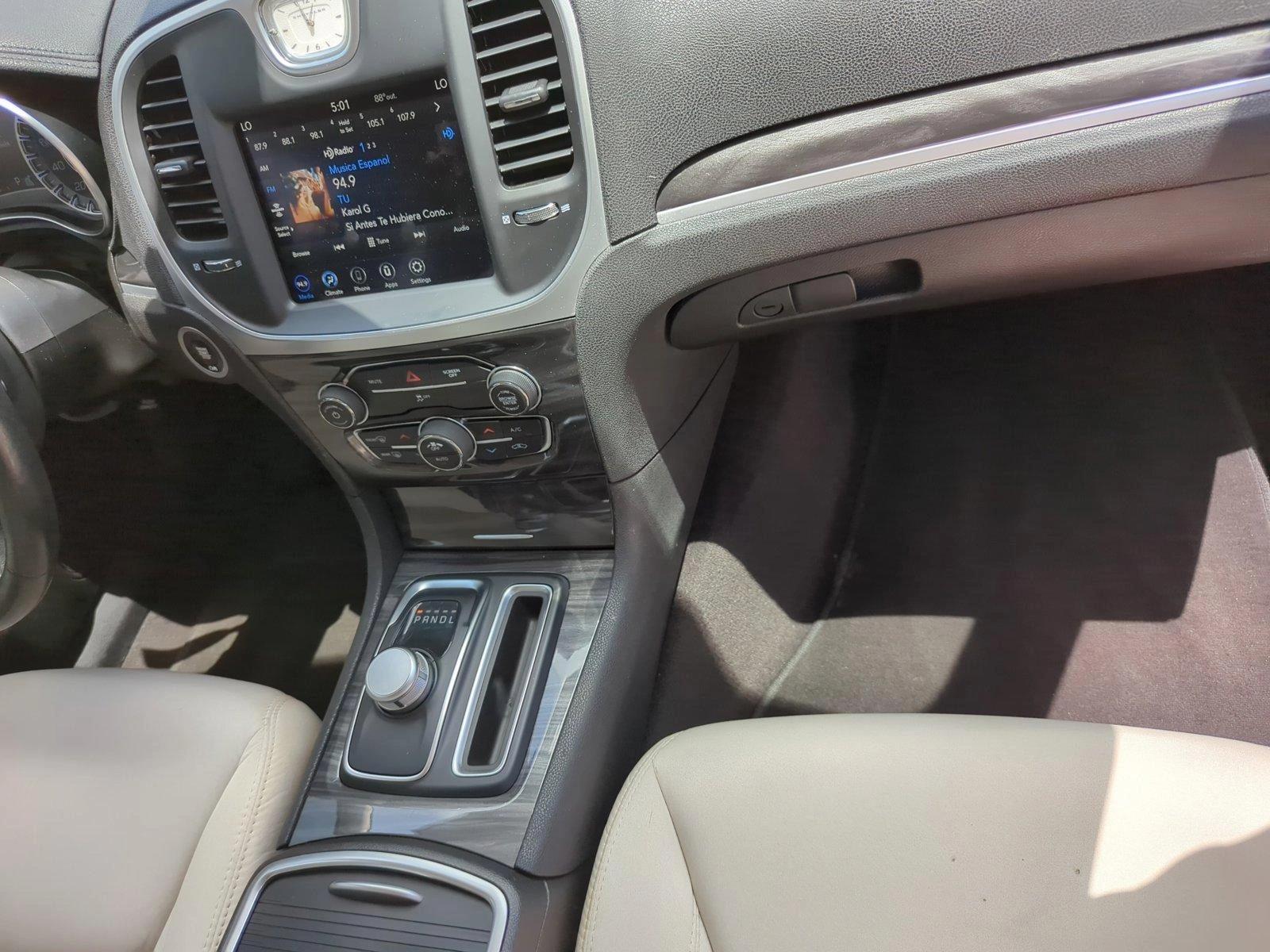 2018 Chrysler 300 Vehicle Photo in Pembroke Pines, FL 33027
