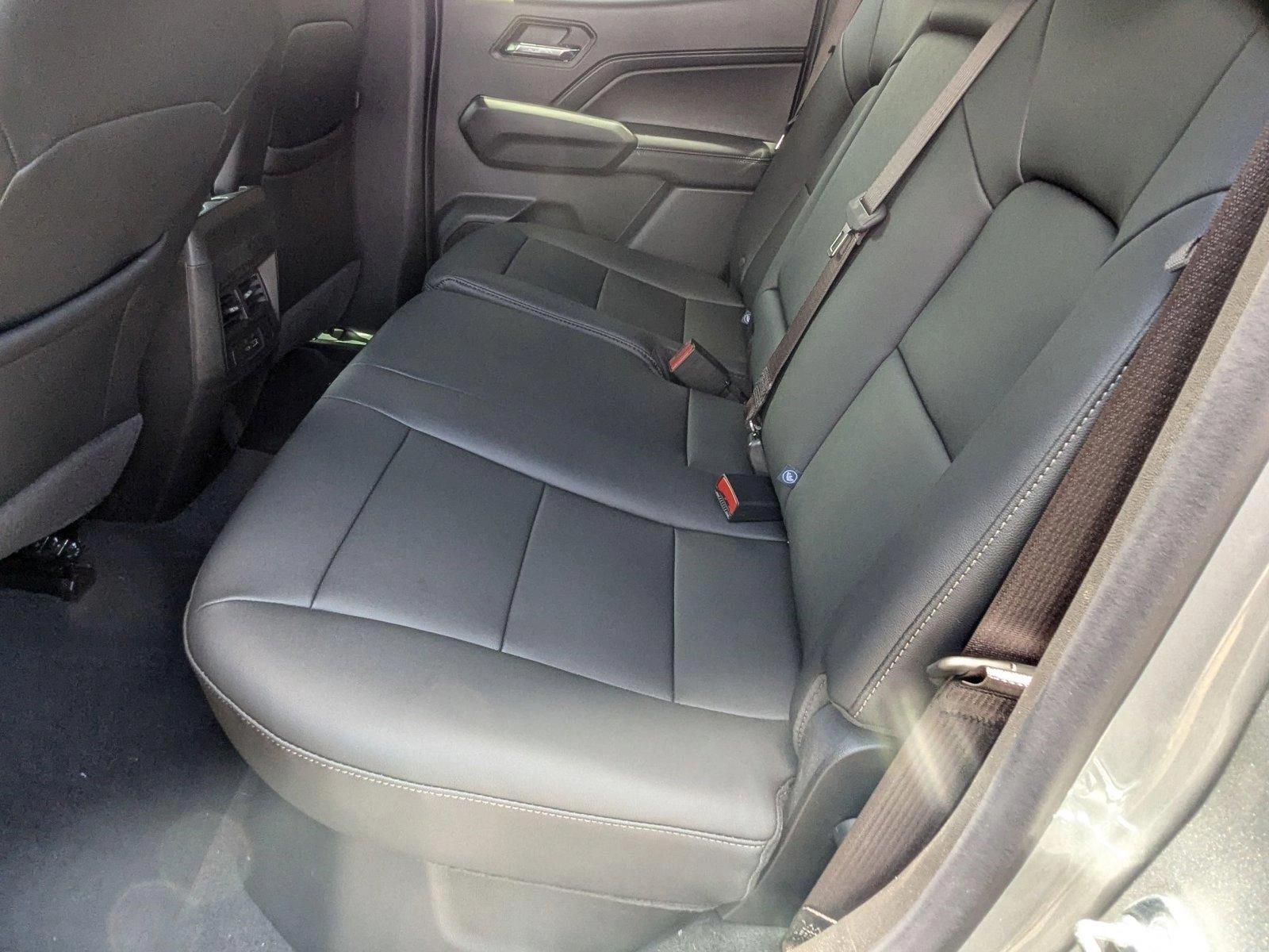 2025 Chevrolet Colorado Vehicle Photo in MIAMI, FL 33134-2699