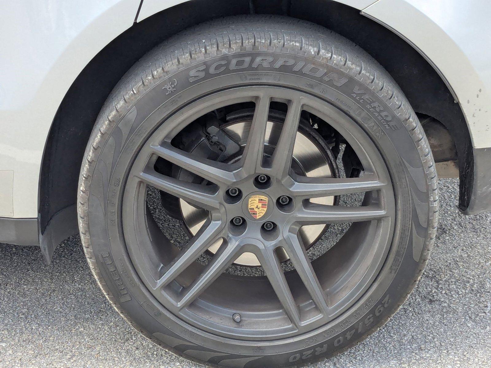 2020 Porsche Macan Vehicle Photo in Miami, FL 33169