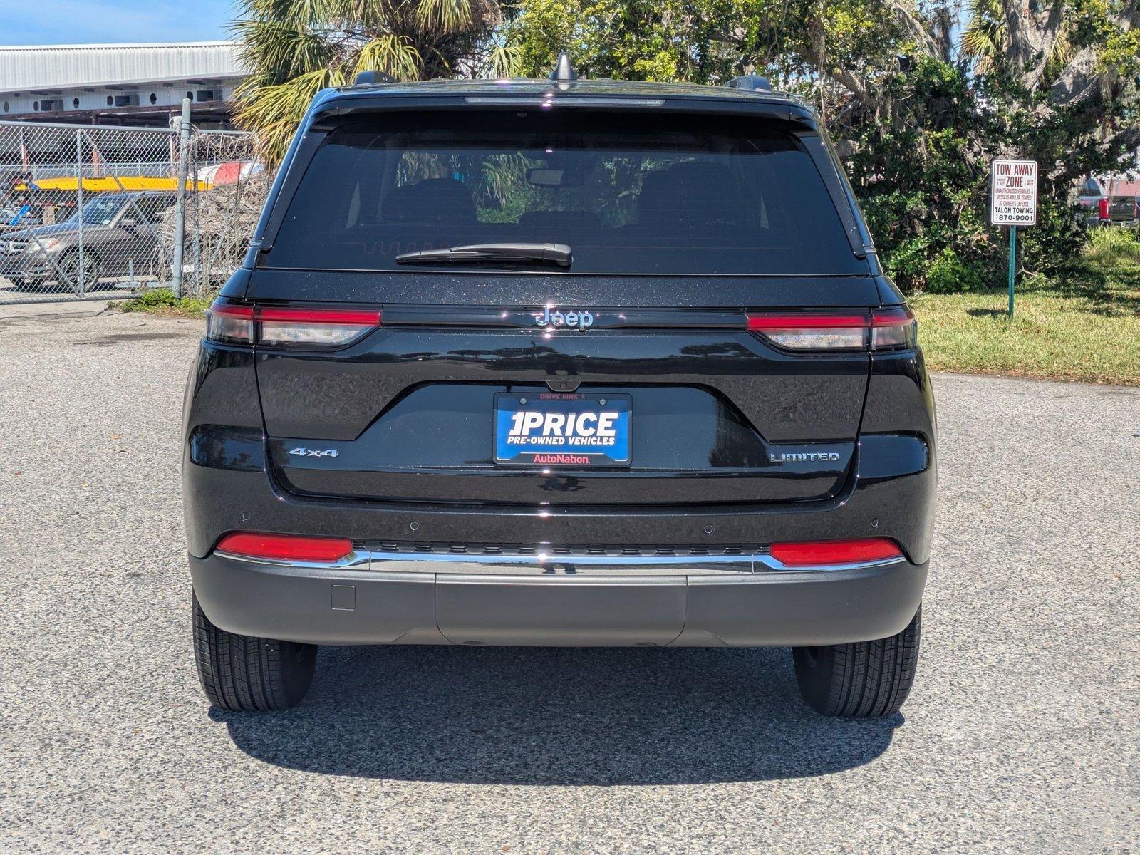 2024 Jeep Grand Cherokee Vehicle Photo in Sarasota, FL 34231