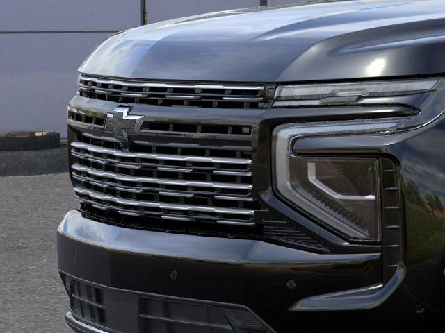 2025 Chevrolet Suburban Vehicle Photo in KANSAS CITY, MO 64114-4502