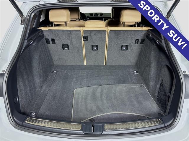 2022 Porsche Macan Vehicle Photo in Puyallup, WA 98371