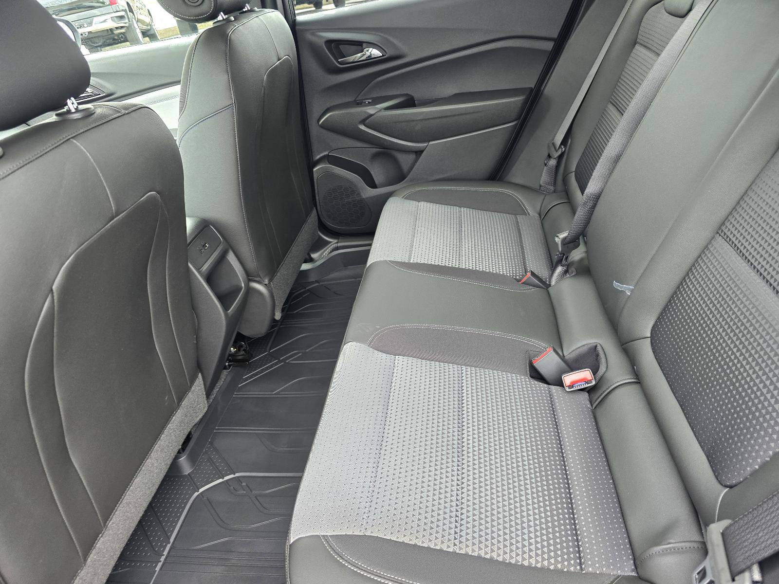 2025 Chevrolet Trax Vehicle Photo in Rolla, MO 65401