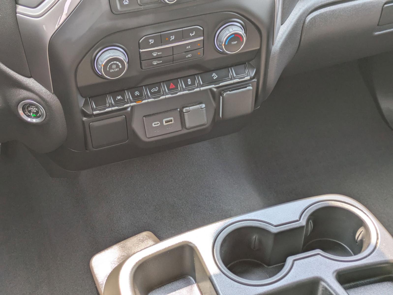 2022 Chevrolet Silverado 1500 Vehicle Photo in SELMA, TX 78154-1460