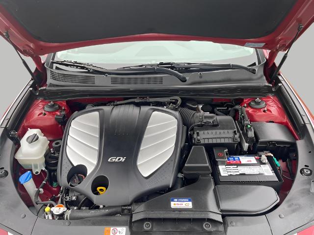 2016 Hyundai AZERA Vehicle Photo in Oshkosh, WI 54904