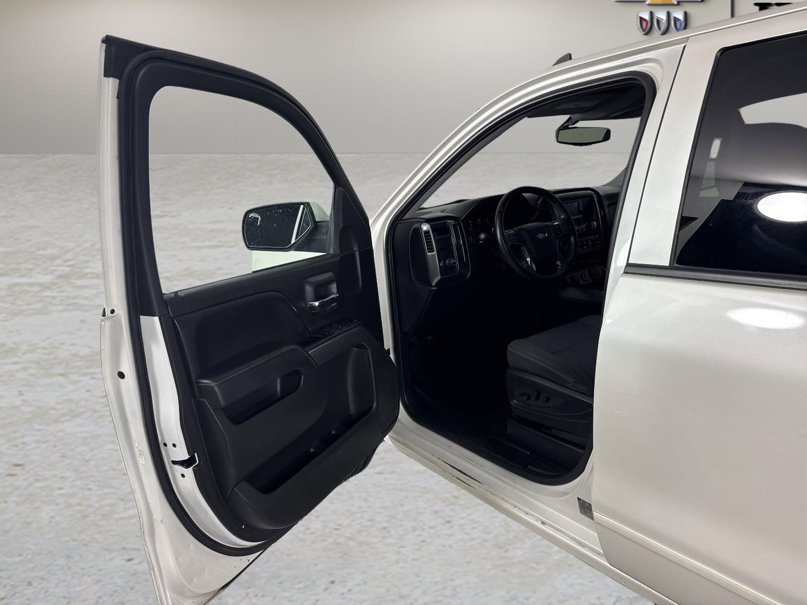2015 Chevrolet Silverado 1500 Vehicle Photo in GEORGETOWN, TX 78626-7508
